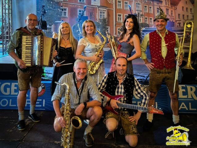 german oktoberfest band gaudiblosn